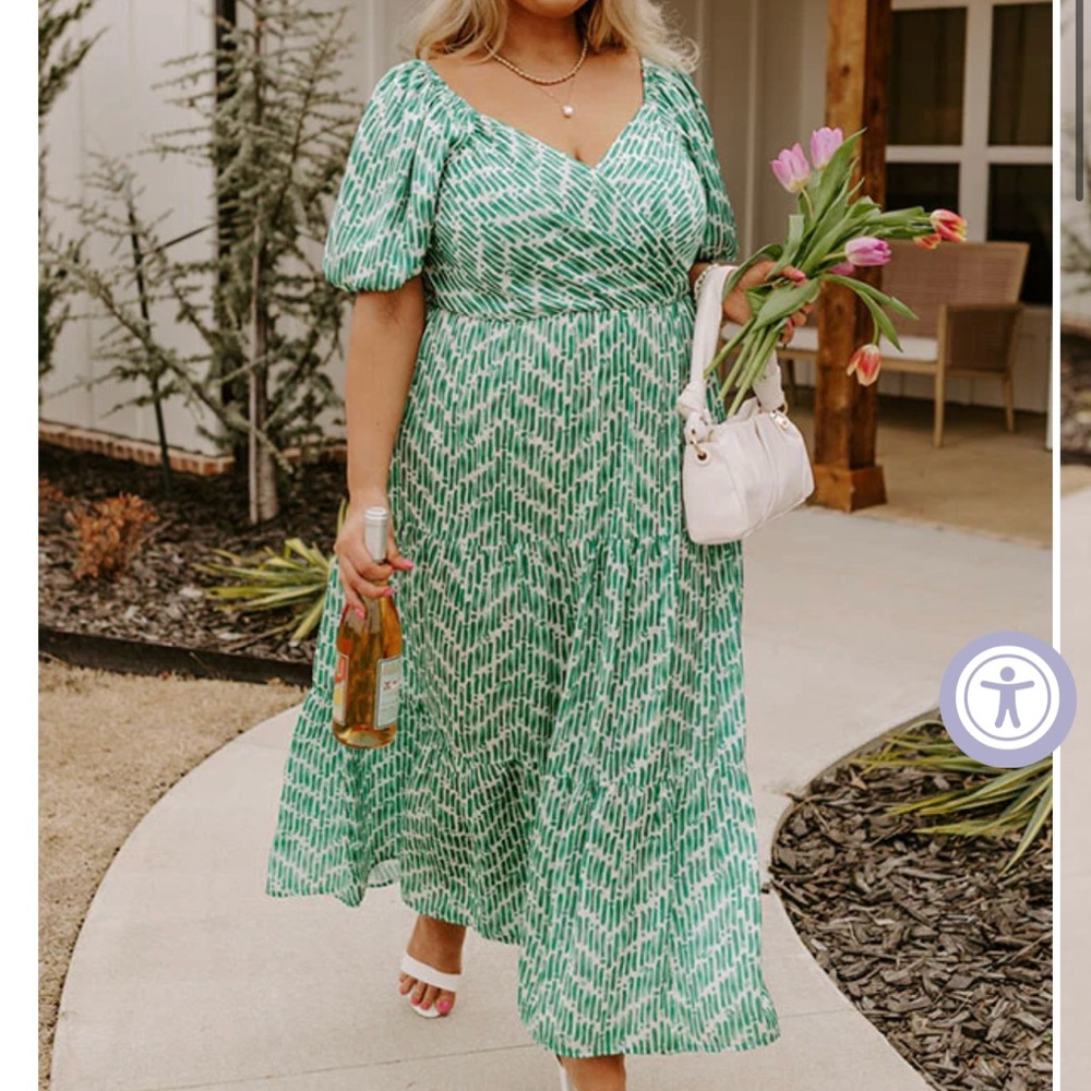 Shop Impressions Maldives Escape Maxi In Jade Curves